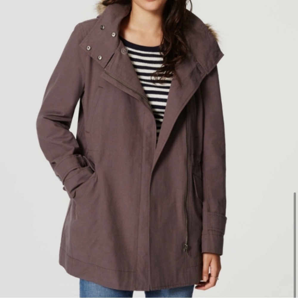 Loft Light-weight Anorack Jacket in Taupe